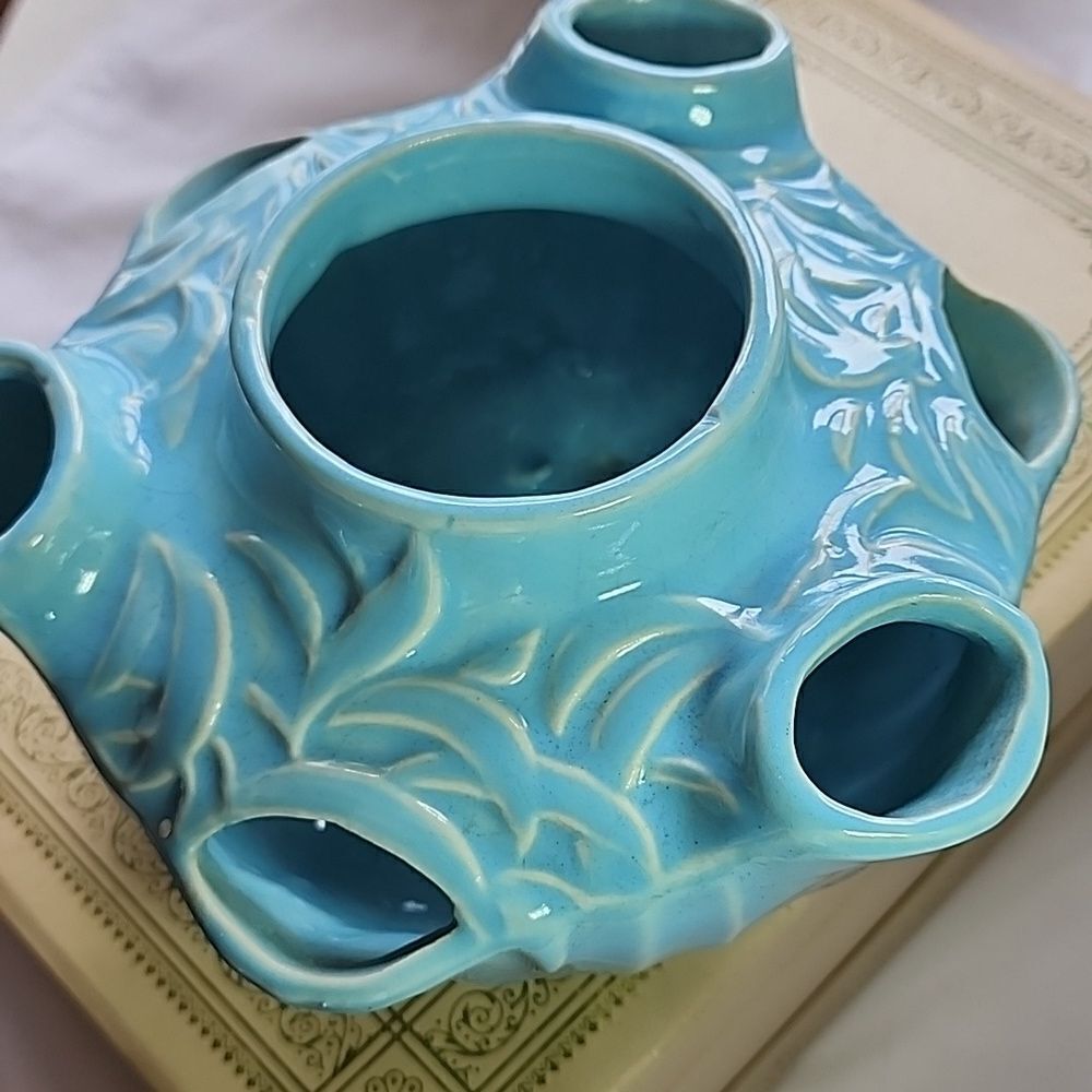 Vintage McCoy Hen's & Chicks Planter in Aqua